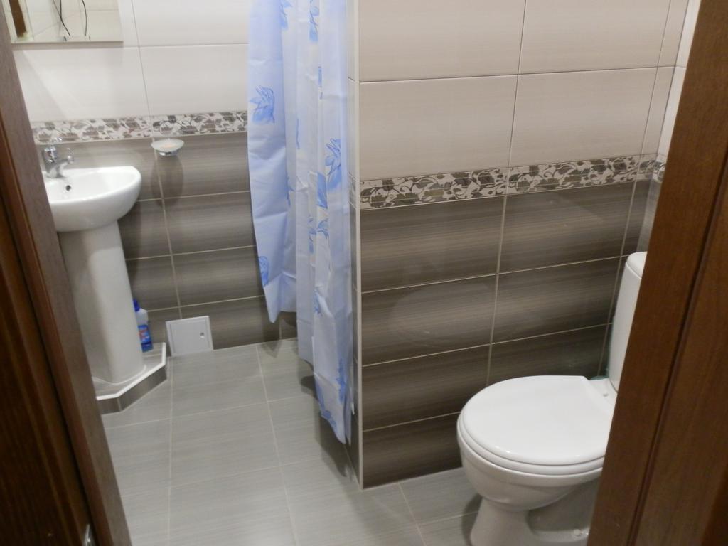 Apartment On Mykoly Ovodova Street Винница Экстерьер фото